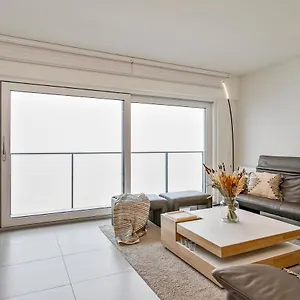 Appartement Beautifully Finished, Luxurious Flat In A Classy On The Dike Of Middelkerke, With Breathtaking Sea View 