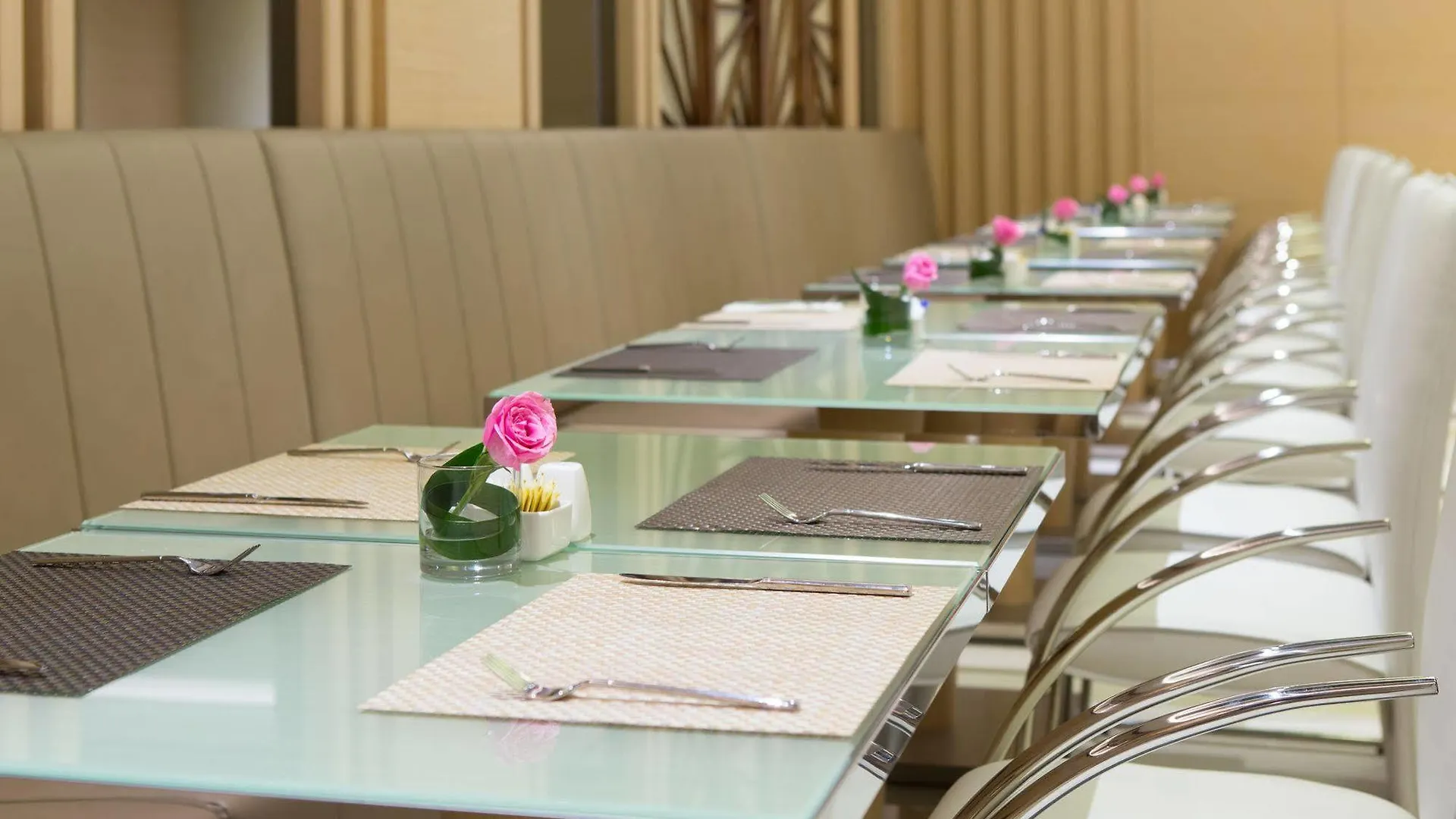 Rosedale Hotel Hong Kong
